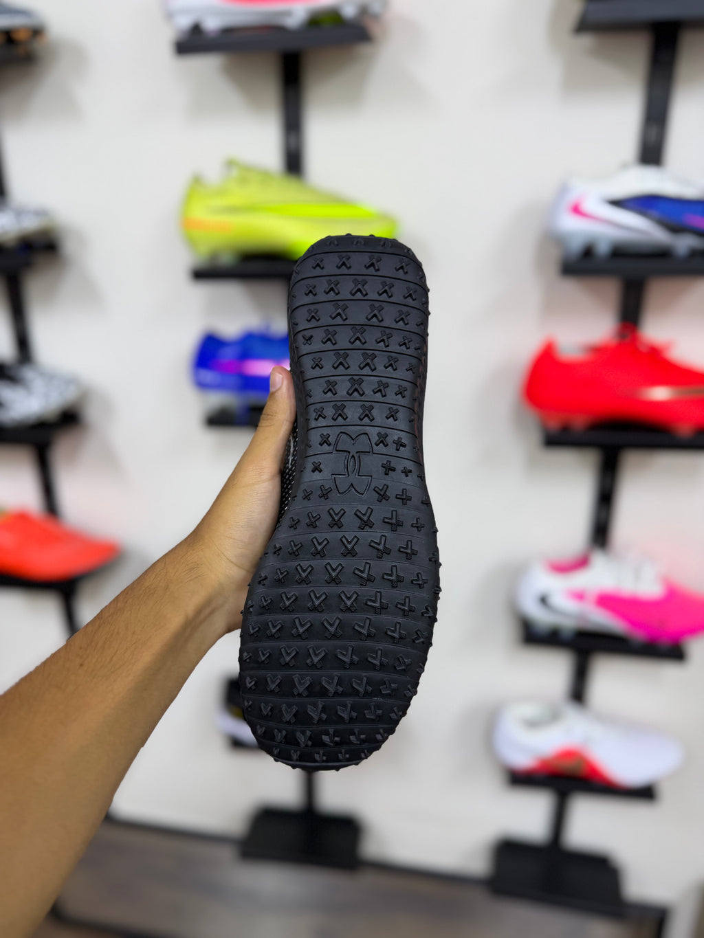 Under Armour Shadow TF negras blancas