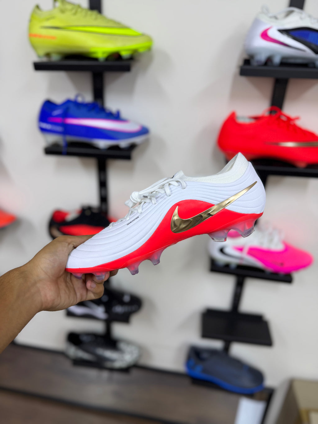 Nike Tiempo Maestro Elite FG blancas rojas