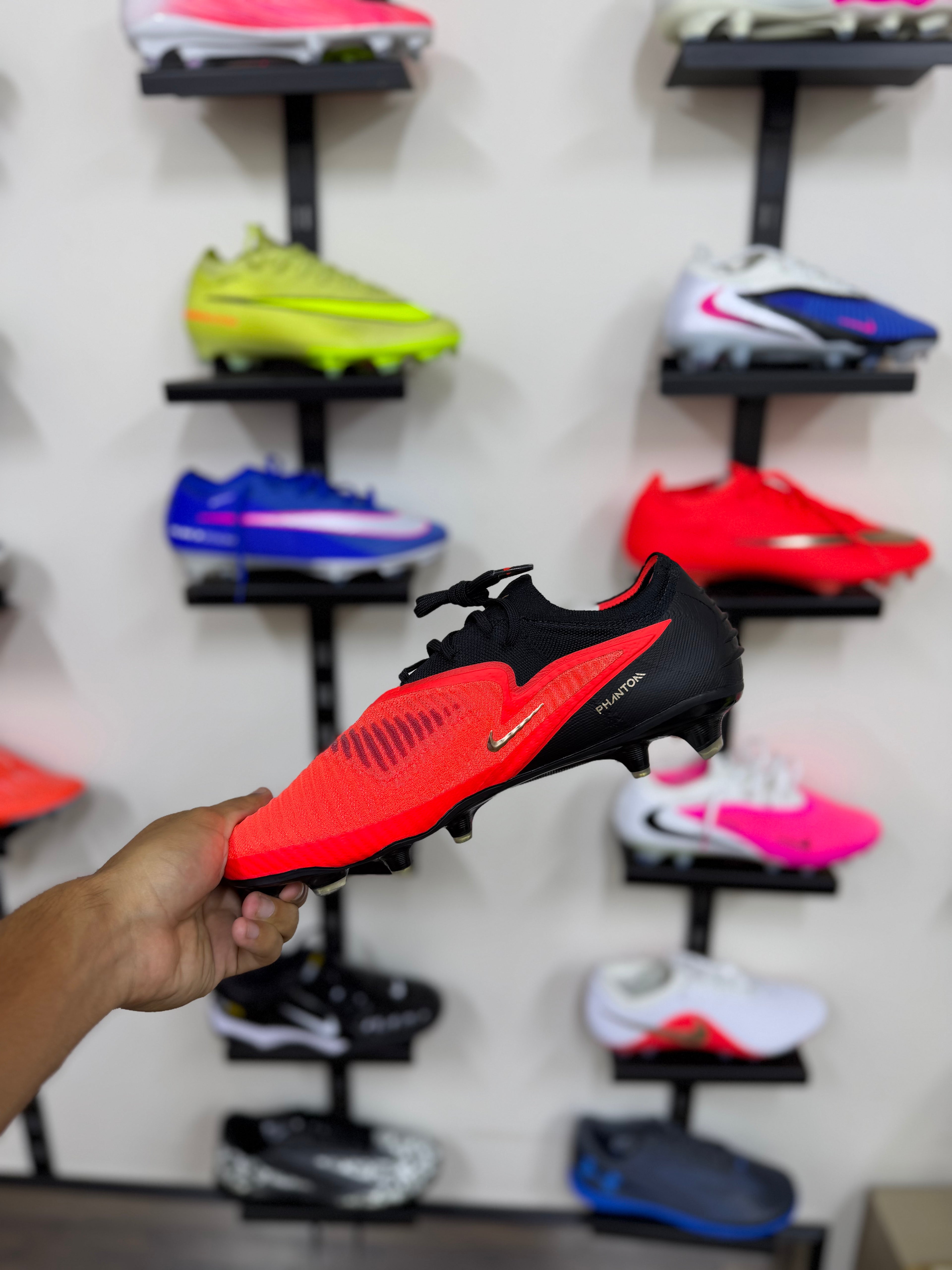 Nike Phantom 6 Elite FG roja y negra